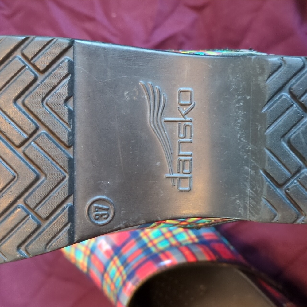 ⭐💥 Women's Dansko clogs size 37 plaid in good condition⭐💥 - Picture 8 of 10